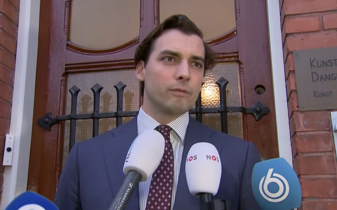 L’estremista olandese Thierry Baudet e la globalizzazione dell’estrema destra cospirazionista ‘rettiliana’